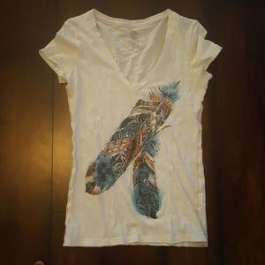 American Eagle feather tee. Size small