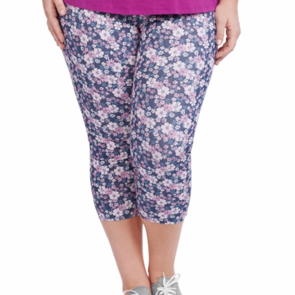❤️Sold❤️❤️ Glory stretch denim Capri Pretty 2x
