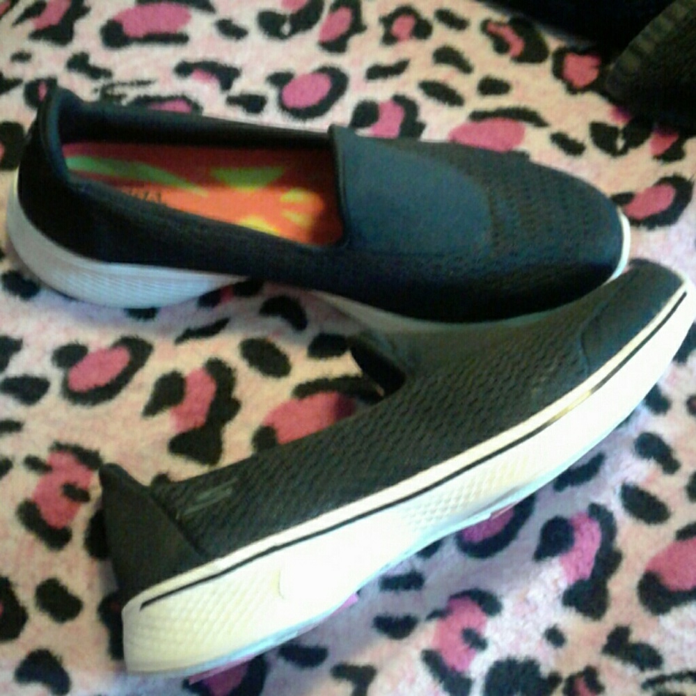 Sketcher go walk 4