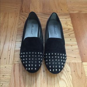 Studded flats