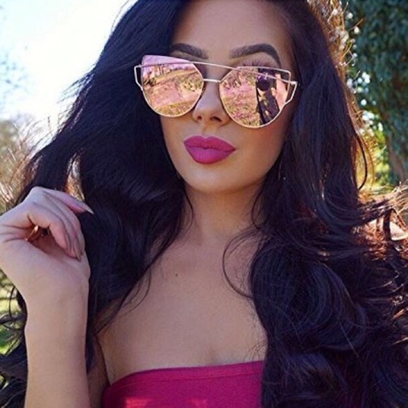 New Mirrored Sunglasses - Picture 2 of 5