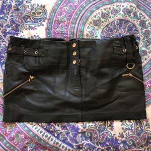 Guess Marciano - Genuine Leather Mini Skirt - 4