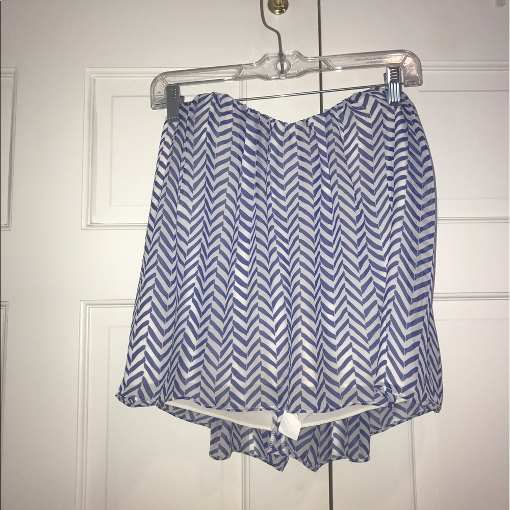 Do Be chevron top