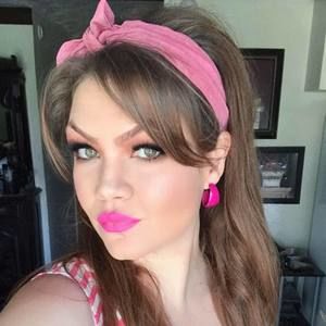 Meet your Posher, Tera