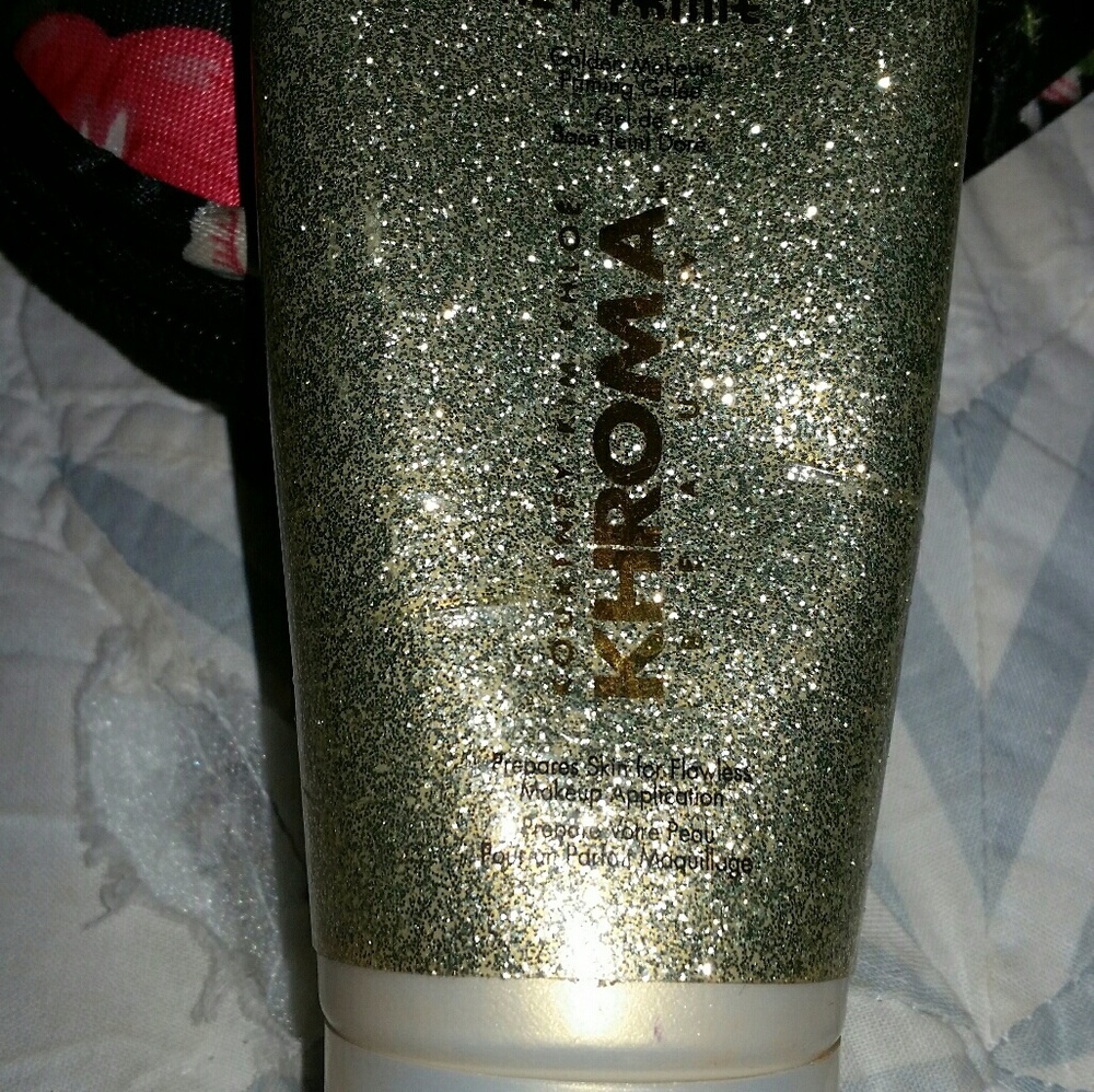 Beauty mask 24k gold. Primer