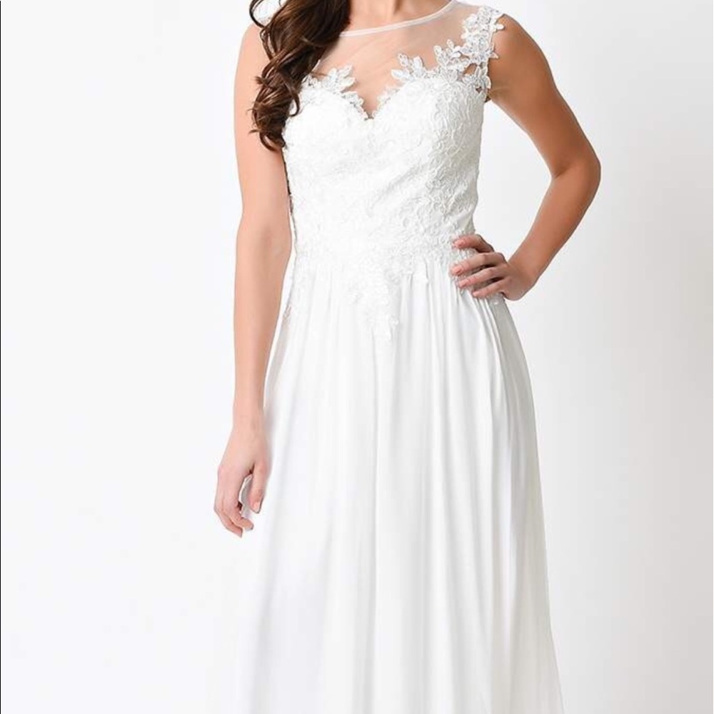 White Wedding dress/prom dress