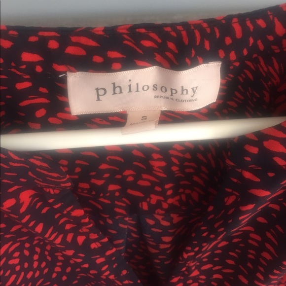 Red and dark blue blouse - Picture 2 of 3