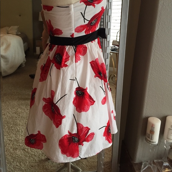 🌺 B.Darlin Strapless Dress 🌺 - Picture 2 of 6