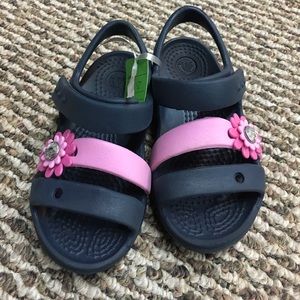 Crocs toddler size 8
