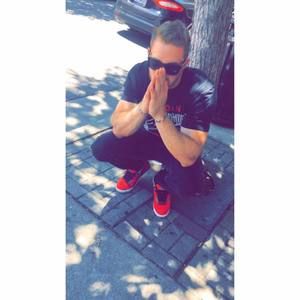 Meet your Posher, Brandon