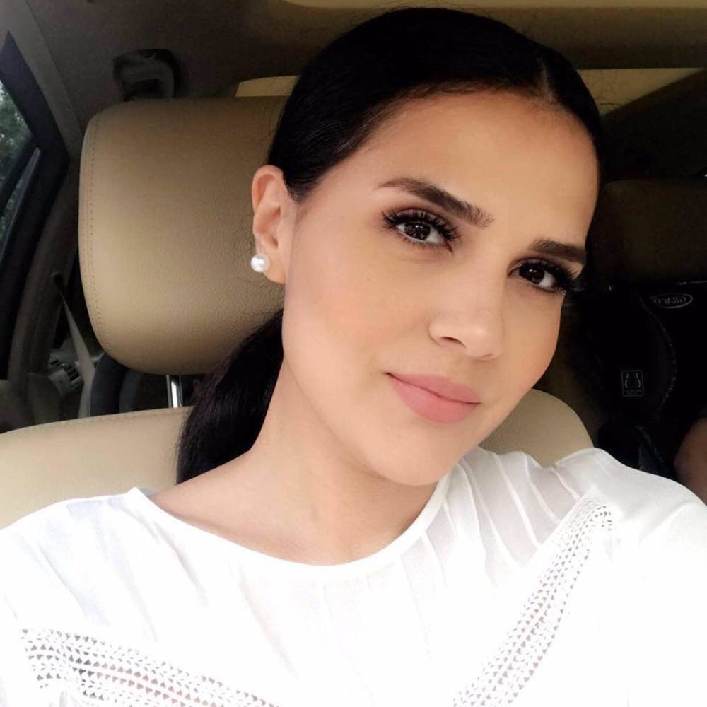 Meet your Posher, Layal