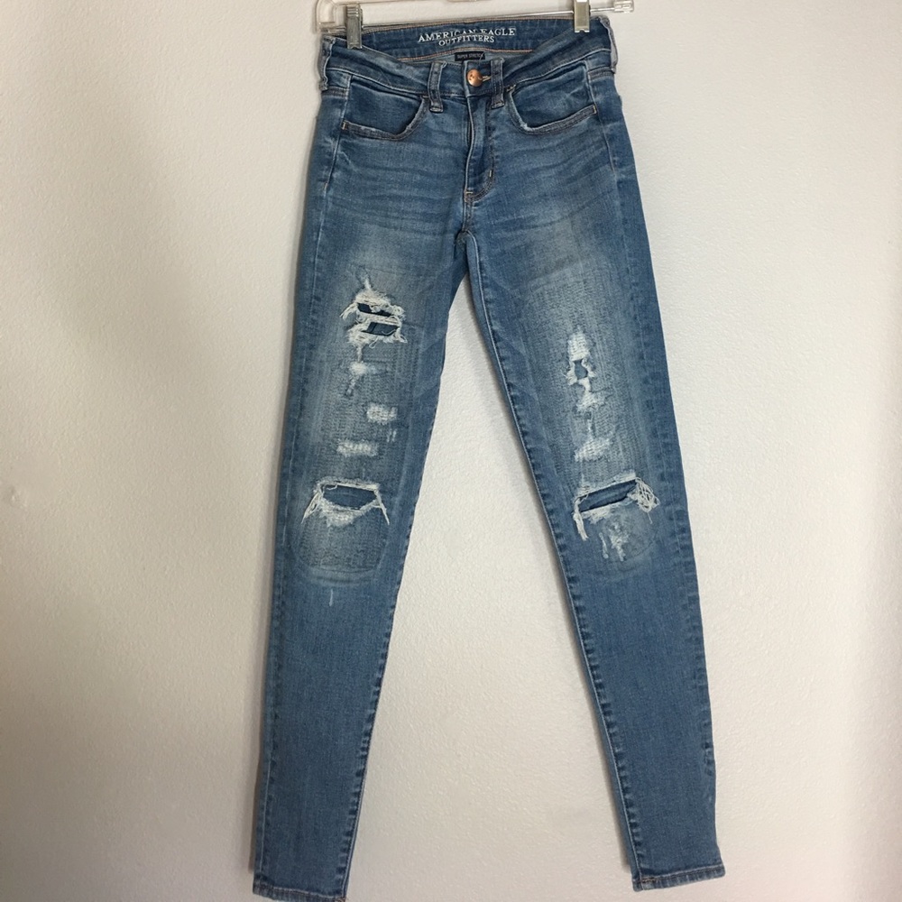 AEO distressed skinny jeans