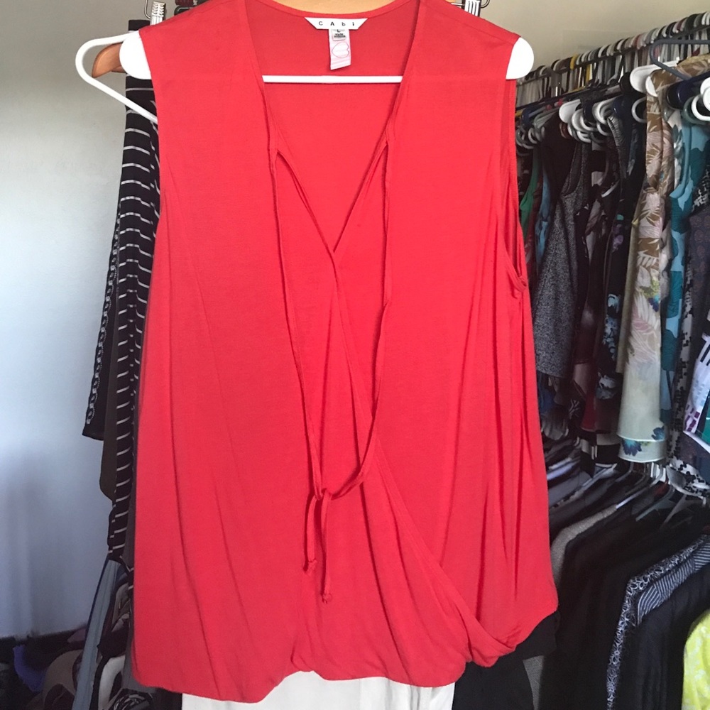 Coral Cabi sleeveless top. Size L