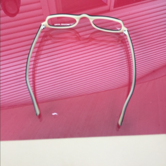 Micheal Kors made in Italy green eye glass frame - Picture 3 of 7