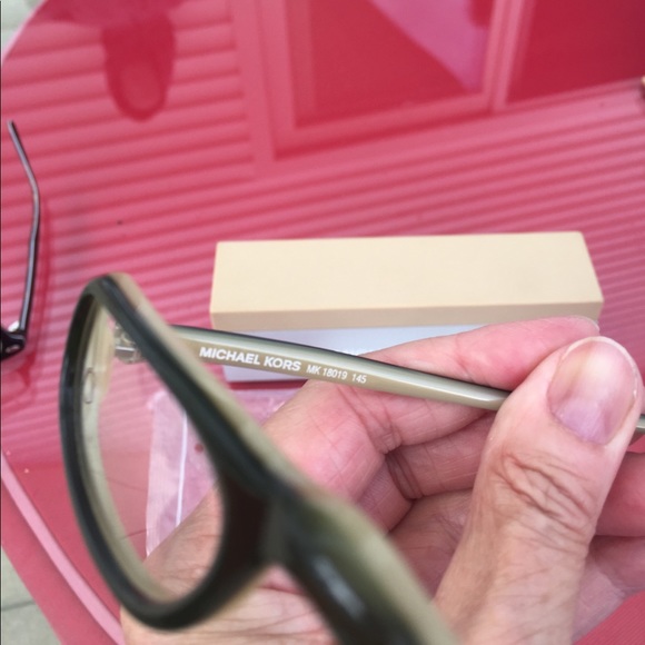 Micheal Kors made in Italy green eye glass frame - Picture 6 of 7