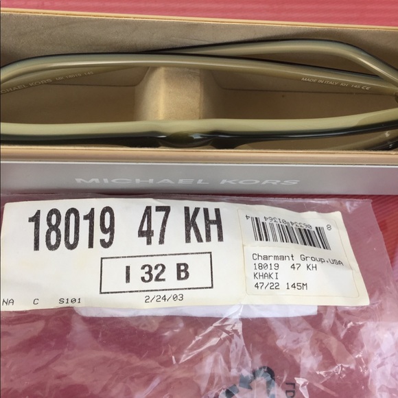 Micheal Kors made in Italy green eye glass frame - Picture 7 of 7