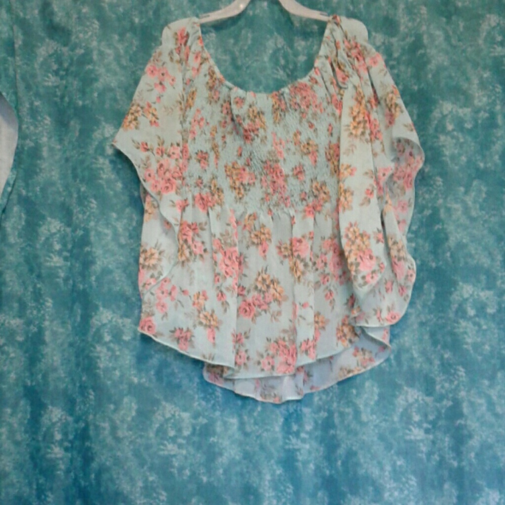 Off shoulders top