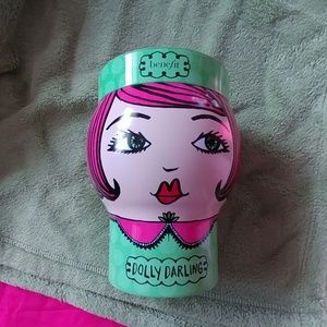 Benefit Tin. Perfect for make up lovers!
