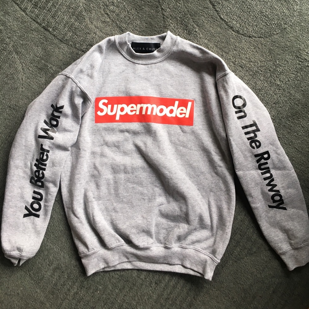 Alex + Chloe supermodel crew neck sweatshirt