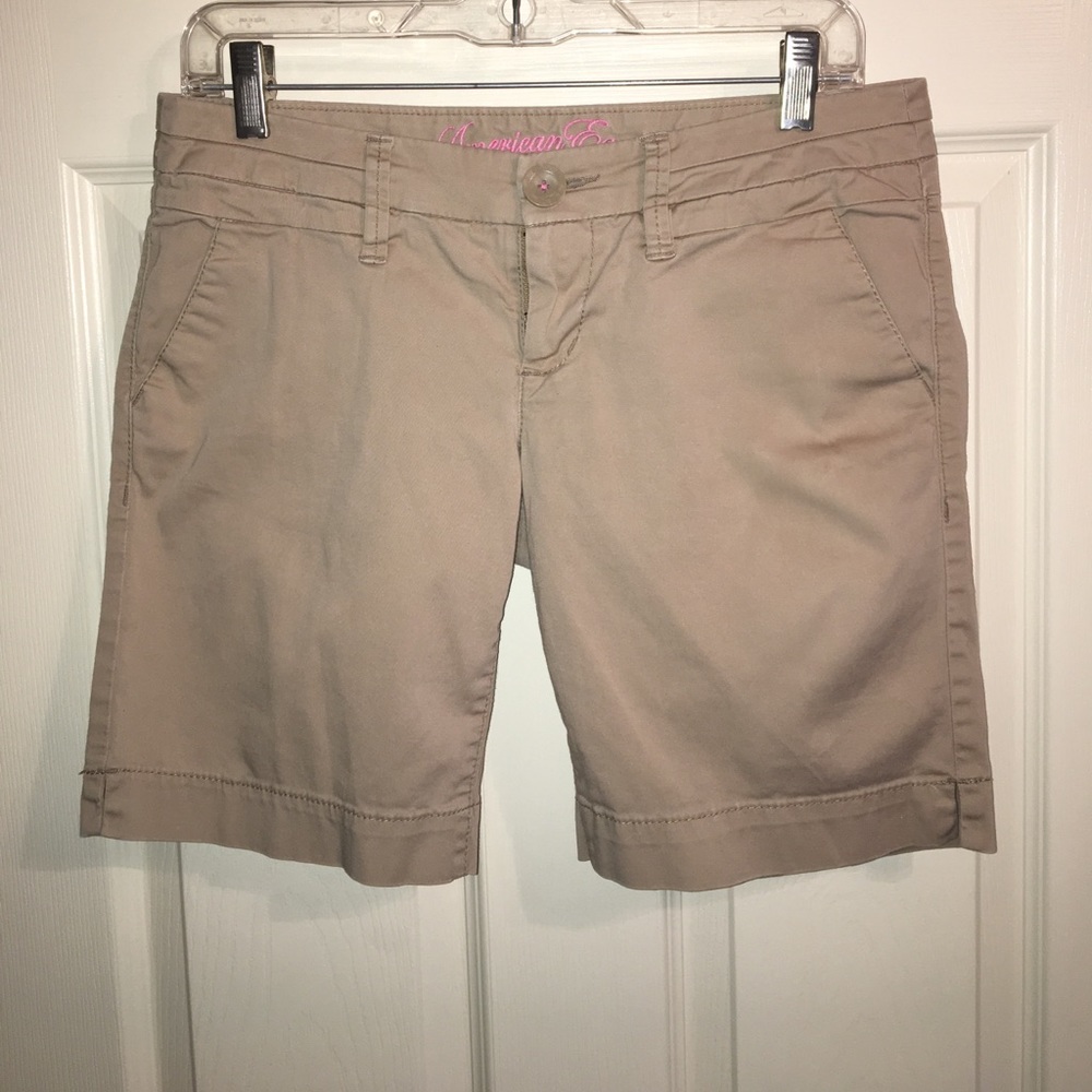 American Eagle khaki shorts