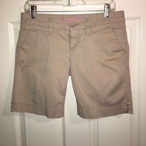American Eagle khaki shorts