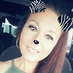 Meet your Posher, Candace