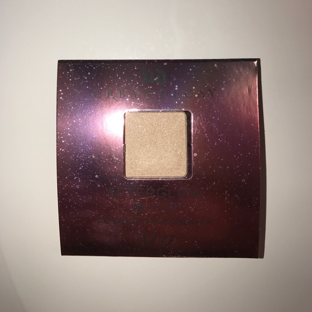 Make-up Bundle - Picture 2 of 4