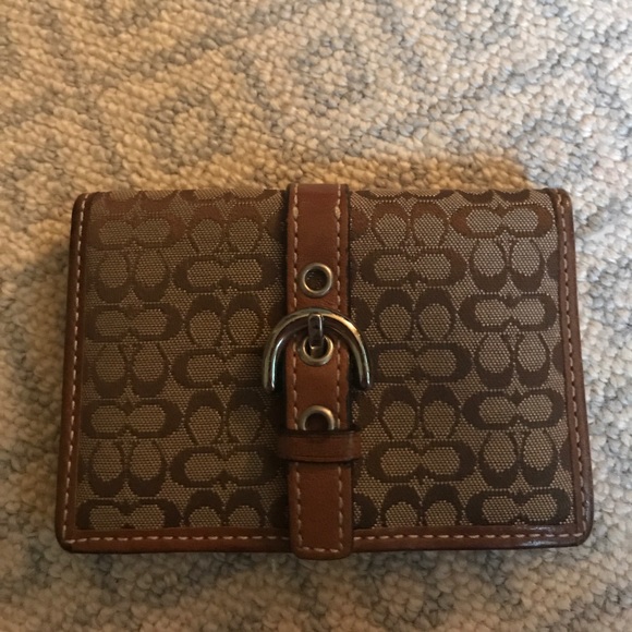 COACH adorable wallet - Picture 1 of 7
