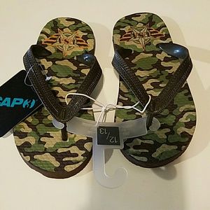 Boys flip-flops