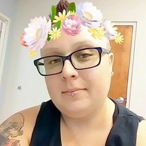 Meet your Posher, Jillian