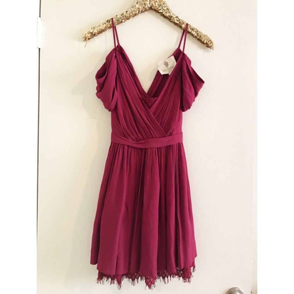 The Jetset Diaries Burgundy Mantra Dress - Picture 3 of 6