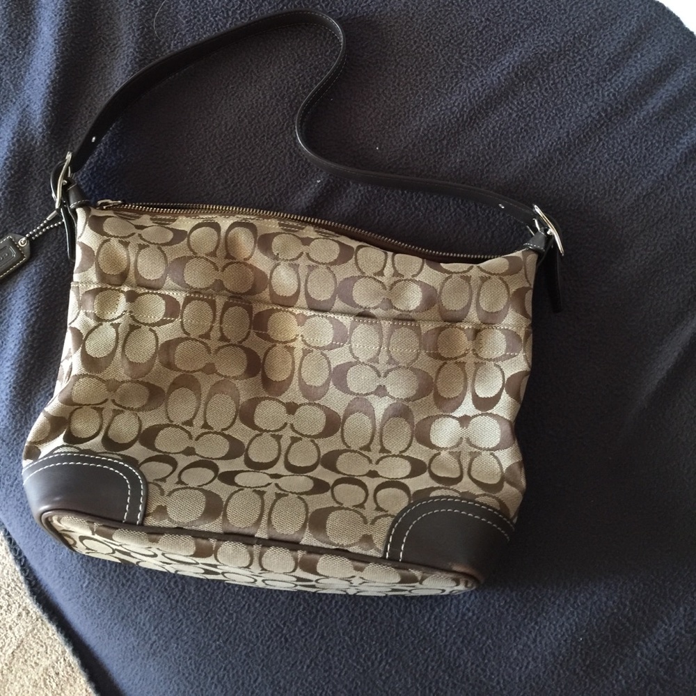 Brown Coach tote - Picture 2 of 3