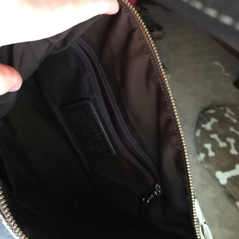 Brown Coach tote - Picture 3 of 3