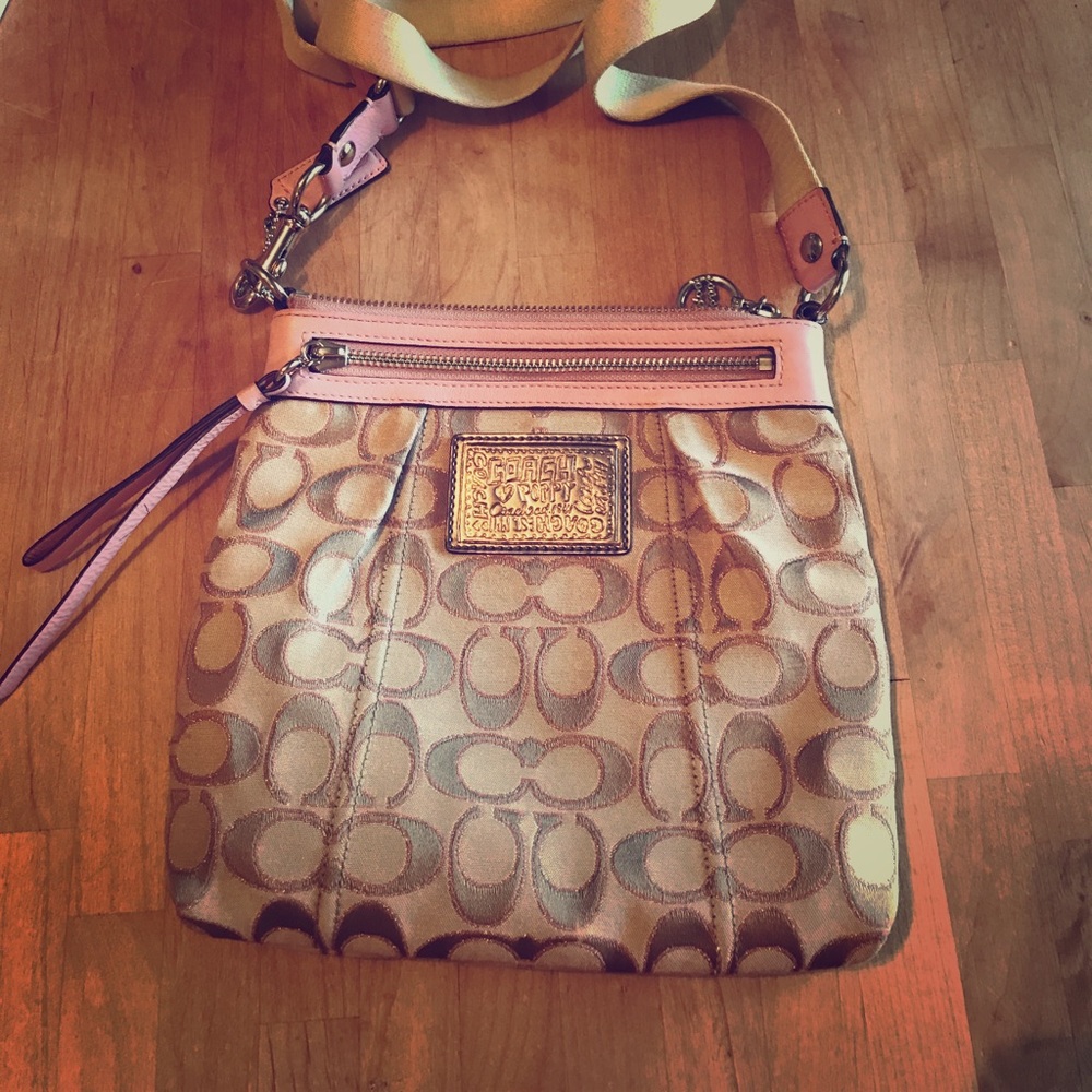 Coach Poppy Crossbody