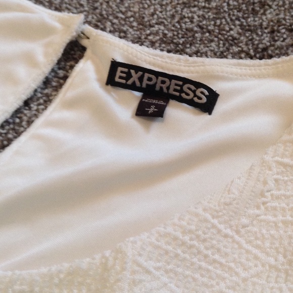 Express dress - Picture 2 of 5