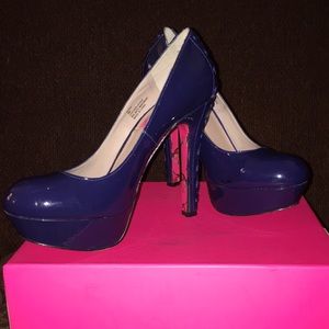 Betsey Johnson platform pumps