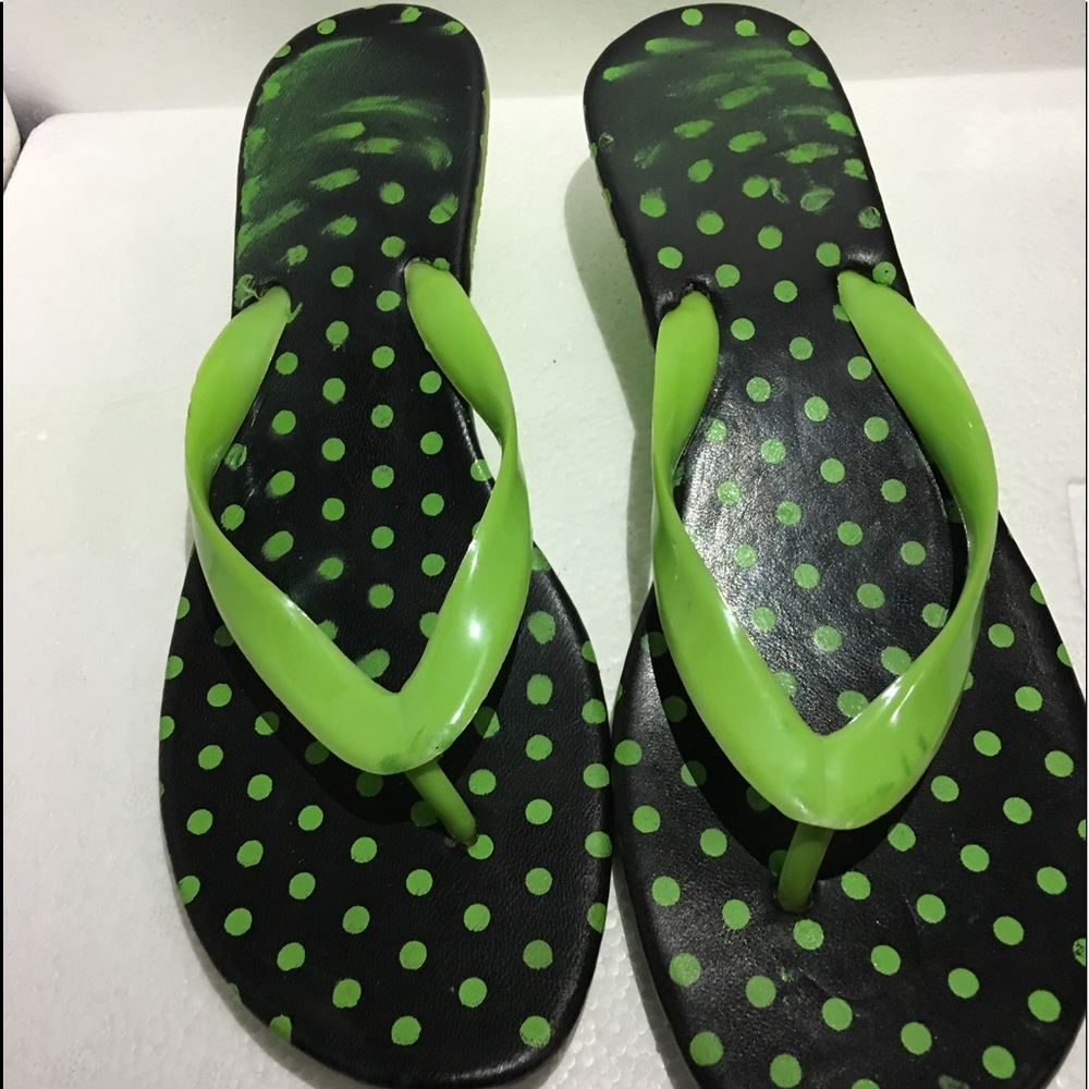 Sandals - Picture 2 of 3