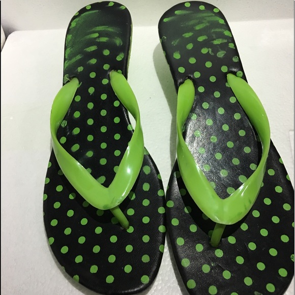 Sandals - Picture 2 of 3