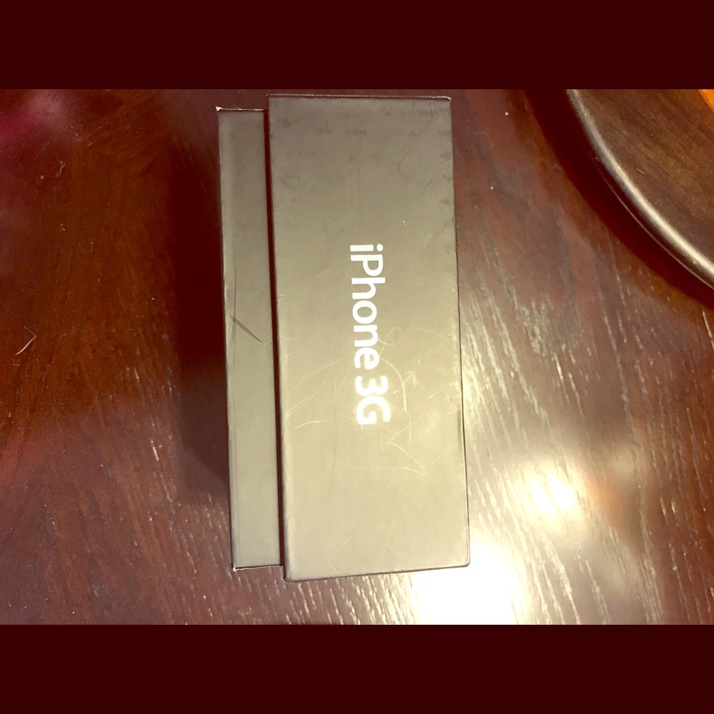 Vintage IPhone 3