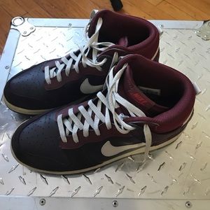 USED NIKE DUNK HIGH PRO