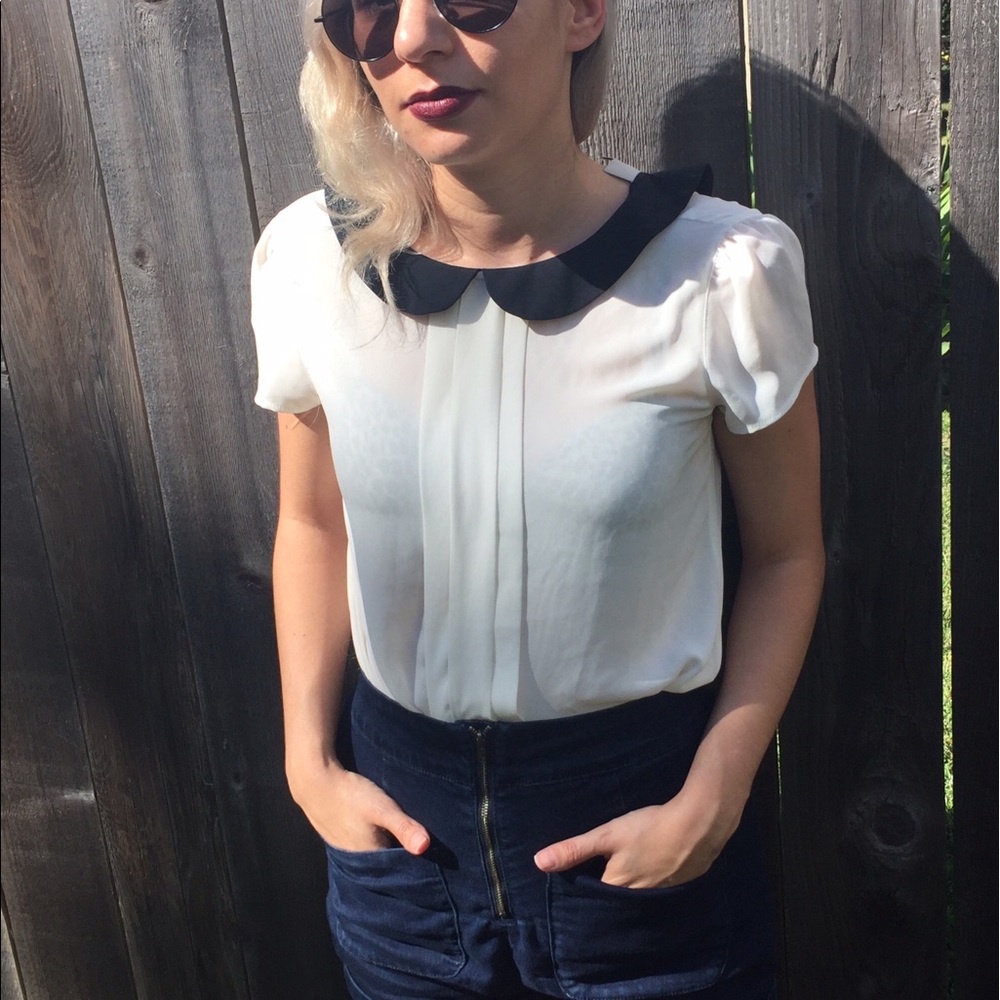 Adorable Loft Peter Pan Blouse