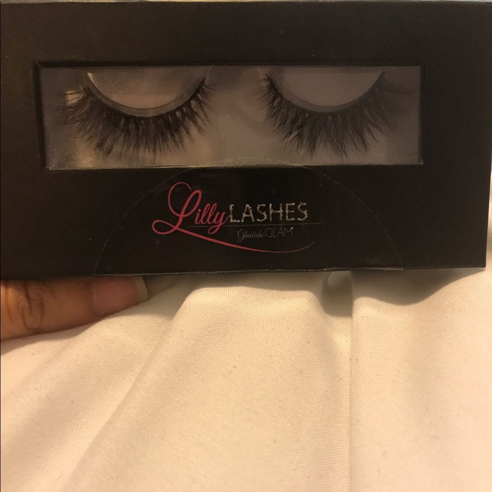 Lilly lashes
