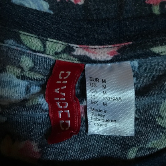 H&M shirt - Picture 3 of 4