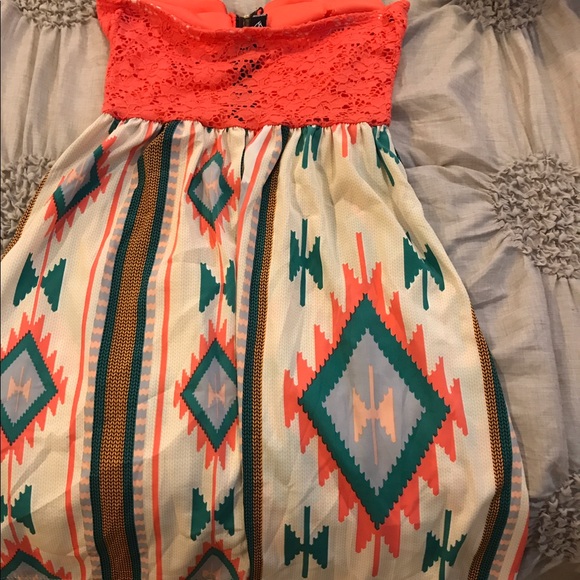 Dress - Picture 2 of 3