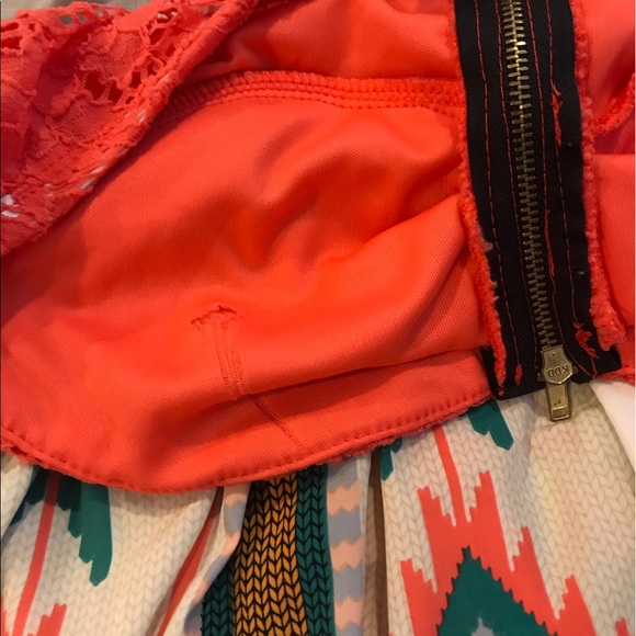 Dress - Picture 3 of 3