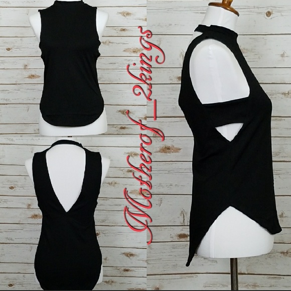 🔥LAST ONE🔥♠BLACK SLEEVELESS CUTOUT TOP - Picture 3 of 4