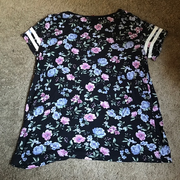 REDUCED PRICE H&M NYC printed shirt - Picture 2 of 3