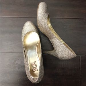 Glitter pumps by mix no 6