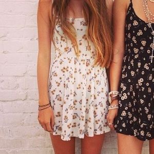 *RARE* Brandy Melville Dress