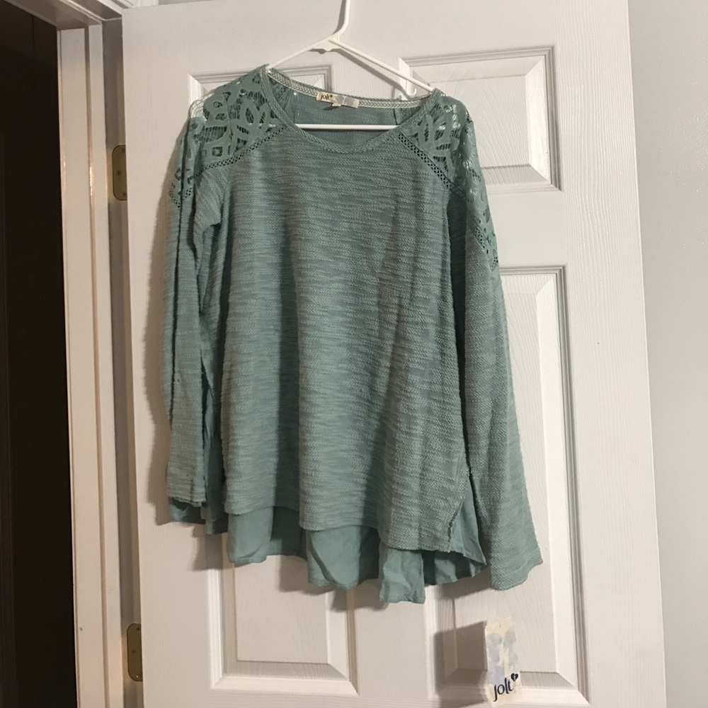 Long sleeve dress shirt